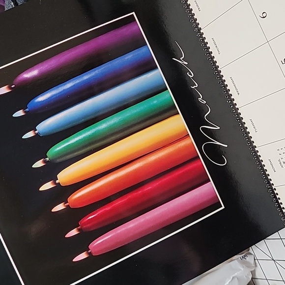 Vintage 1986 Hallmark Rainbows Calendar Preloved - Picture 9 of 10